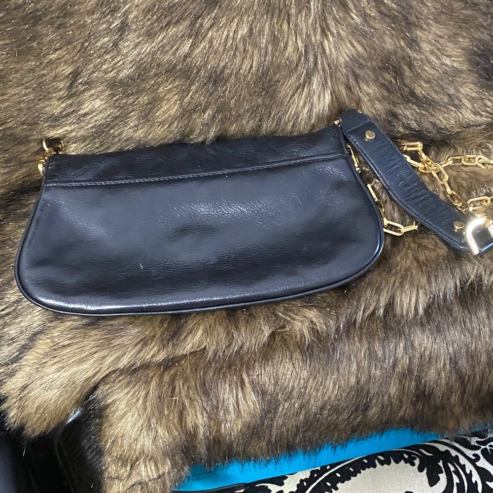 Tory Burch Black and Gold Shoulder Bag - Picture 3 of 5
